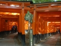 Fushi-mi-Inari-Taisha-torii-rossi