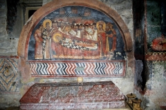Kosovo-Pec-Tomba-del-fondatore-della-Chiesa-dei-Santi-Apostoli