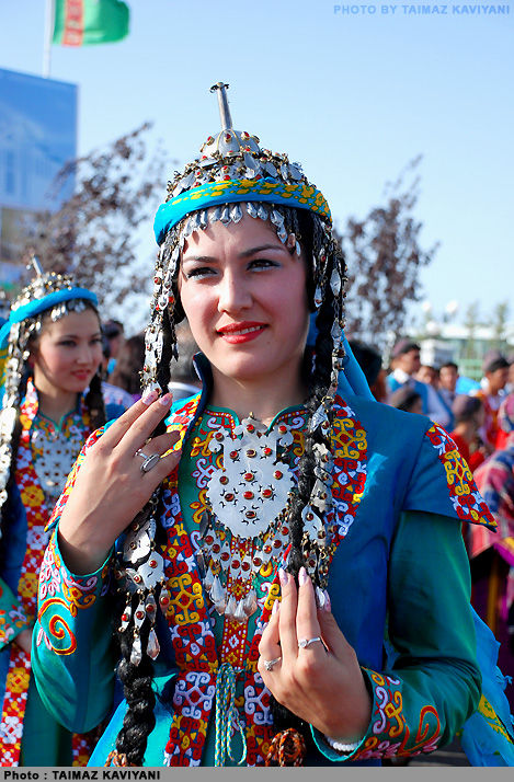 ragazza turkmena