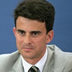 Ma Manuel Valls è un pazzo o un fascista? Ma Manuel Valls è un pazzo o un fascista?