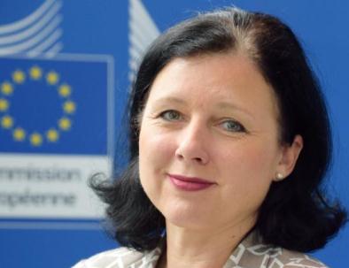 unione europea internet - Vĕra Jourová