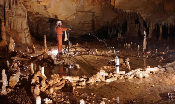 bruniquel neandertaliani - grotta-di-bruniquel