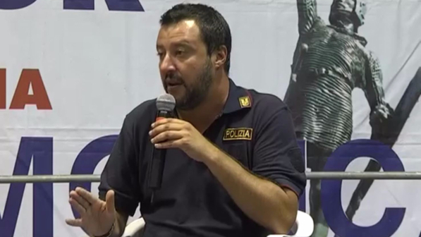 burqini - salvini-polizia