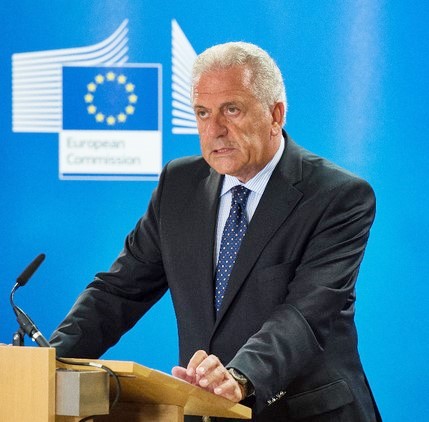 ong trafficanti - Dimitris-Avramopoulos