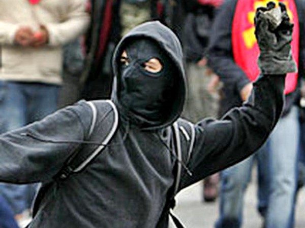 amnesty international tortura - black-bloc