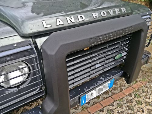 land rover defender 2020