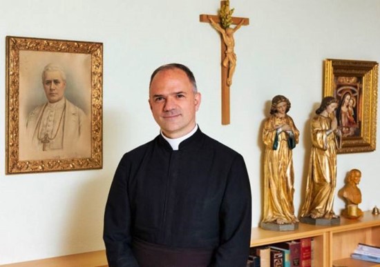 monsignor lefebvre