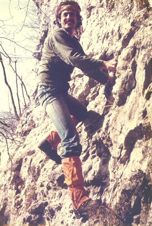 esplorazione grotta del torrione di vallesinella