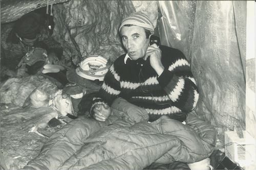 esplorazione grotta del torrione di vallesinella