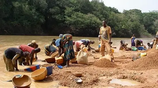 estrattivismo in africa